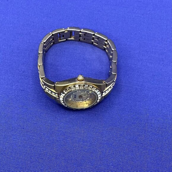 Relic by Fossil Women’s Queen’s Court 3-Hand Gold-Tone Quartz Watch - Picture 12 of 12